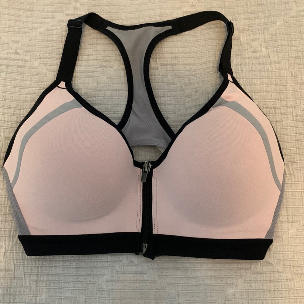 Victoria Sport bra 32d